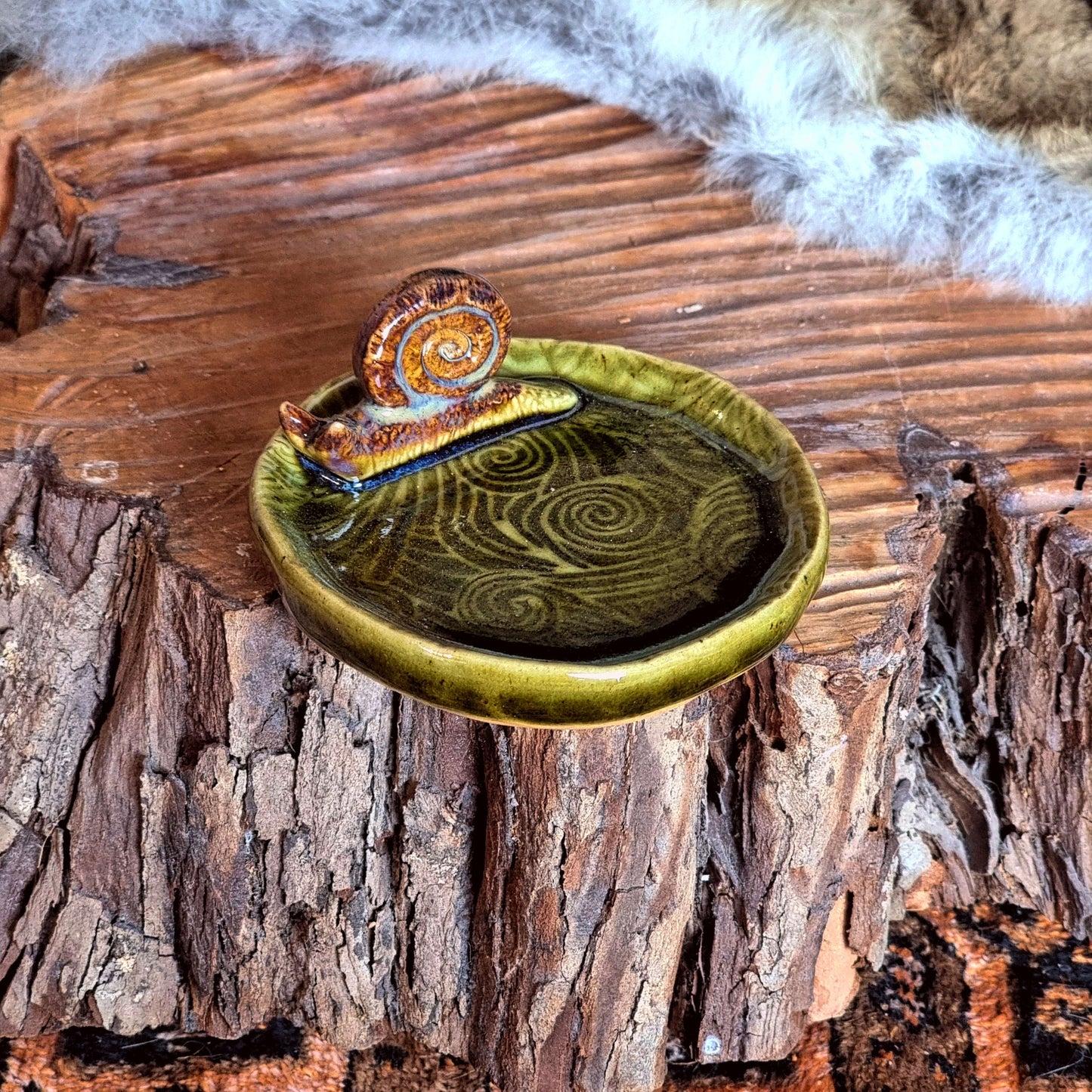 Trinket Dish with Snail NO. 4096