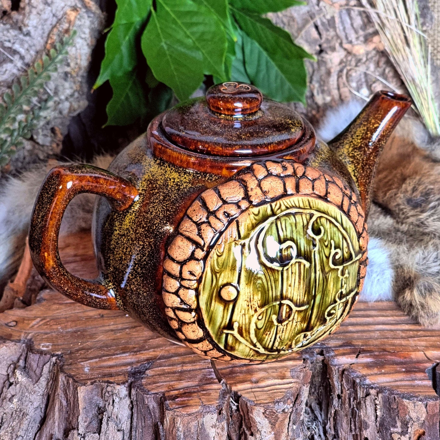 Teekanne mit Hobbit-Tür NR. 4115