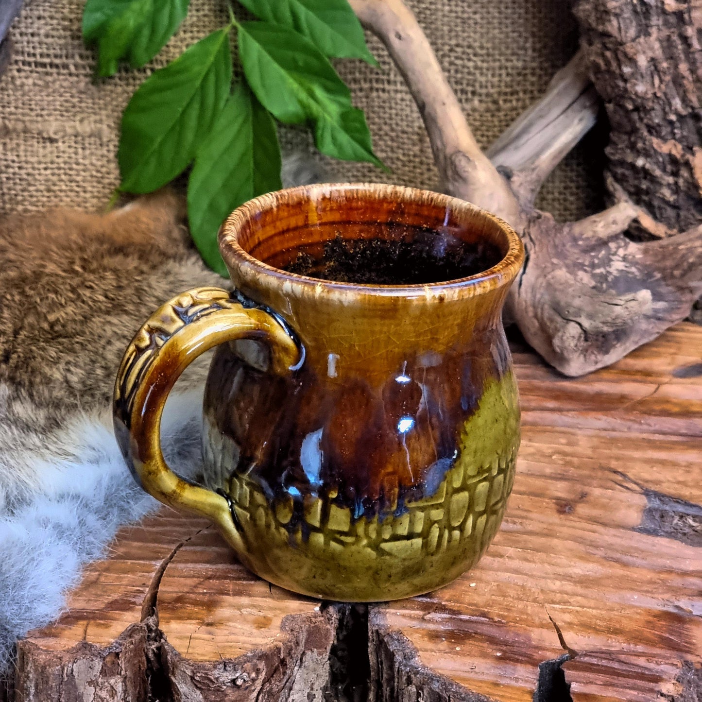 Tasse mit Pilzen NR. 4249