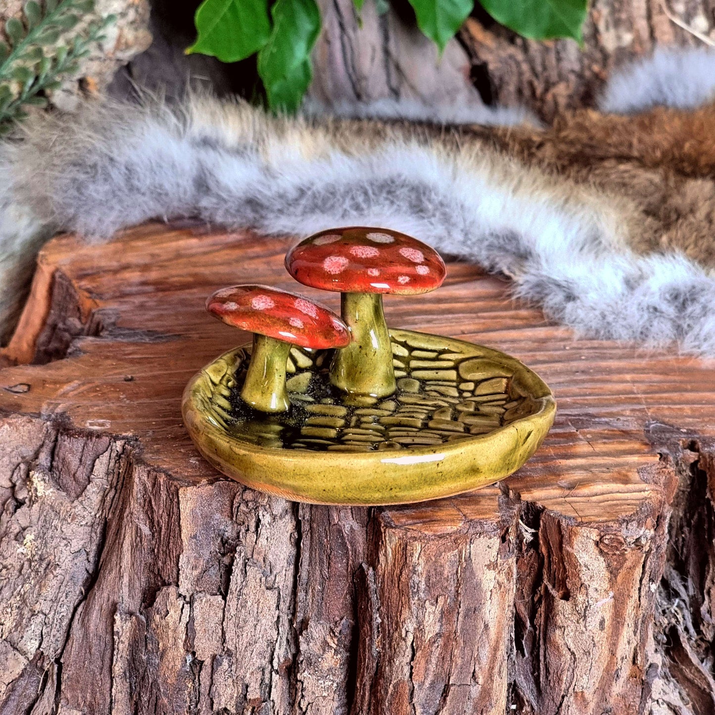 Trinket Dish with Mushrooms NO. 4089
