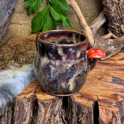 Tasse mit Pilzen NR. 4243