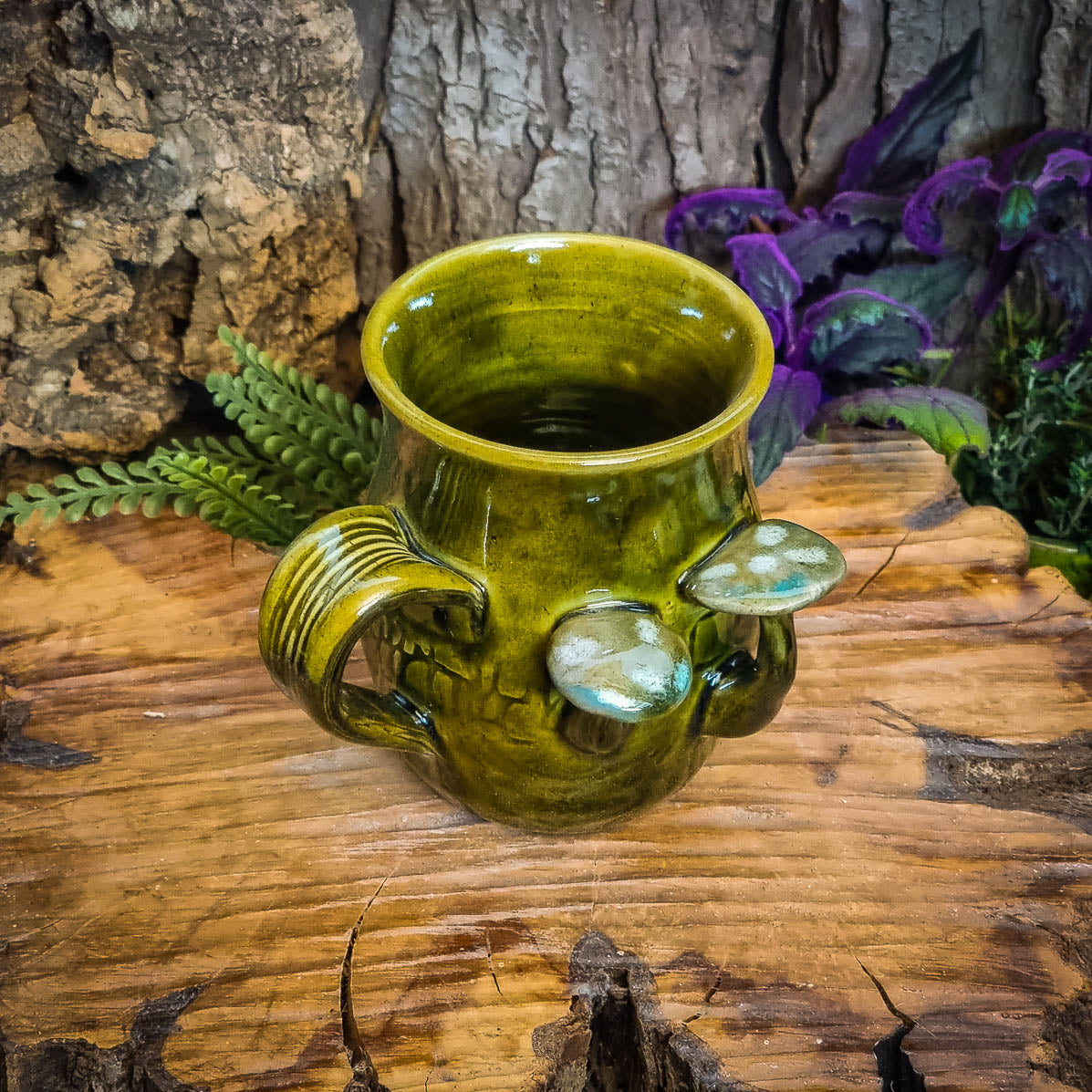 Mug with Mushrooms No. 3172