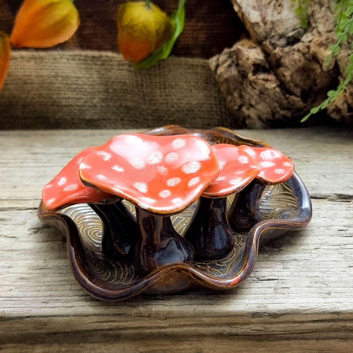 Saucer with Mushrooms NR. 2233