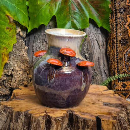 Vaas met Paddenstoelen NR. 3111