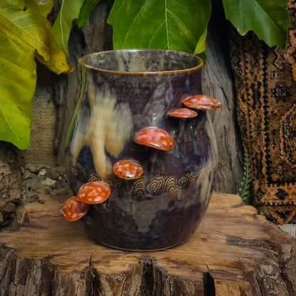 Vaas met Paddenstoelen NR. 3092